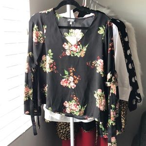 Floral chiffon bell sleeve blouse
